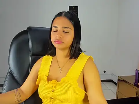 ScarletDoll online show from 27, 9, 2025