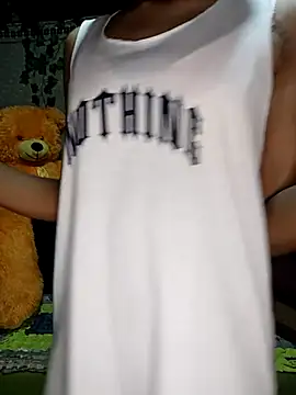 Snapshot of emali_baba chatting on 4, 4, 2026 emali baba online show from 4, 4, 2026