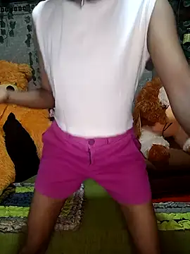 Snapshot of emali_baba chatting on 8, 4, 2026 emali baba online show from 8, 4, 2026