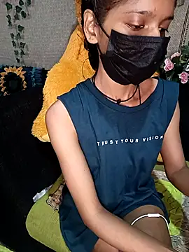 Snapshot of emali_baba chatting on 10, 4, 2026 emali baba online show from 10, 4, 2026