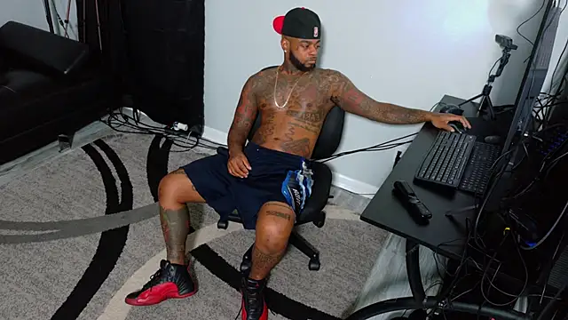 SLANGONDEMHOES online show from 14, 11, 2025