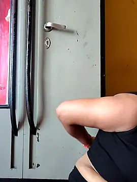 Hottie couple69 online show from 28, 9, 2025