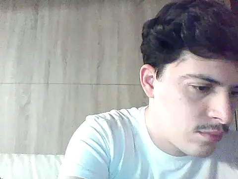 Snapshot of dock_75 chatting on 20, 10, 2025 dock 75 online show from 20, 10, 2025