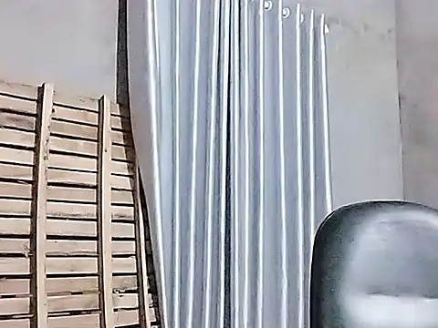 Snapshot of Siglemom_sexy chatting on 24, 10, 2025 Siglemom sexy online show from 24, 10, 2025