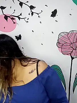 curvy diva  online show from 6, 10, 2025