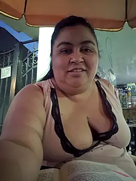 curvy diva  online show from 16, 10, 2025