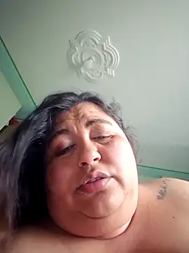 curvy diva  online show from 13, 11, 2025