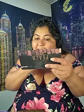 curvy diva  online show from 7, 5, 2026
