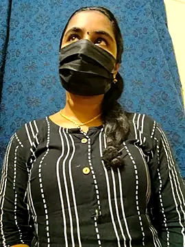 Snapshot of mini-queen chatting on 21, 3, 2026 mini-queen online show from 21, 3, 2026