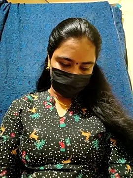 Snapshot of mini-queen chatting on 28, 3, 2026 mini-queen online show from 28, 3, 2026