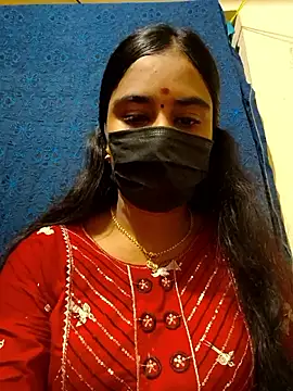 Snapshot of mini-queen chatting on 10, 4, 2026 mini-queen online show from 10, 4, 2026