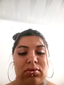 snow belle online show from 20, 10, 2025