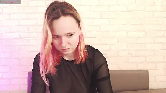 Ericha Stone online show from 17, 3, 2026