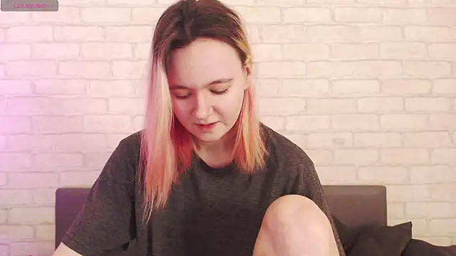 Snapshot of Ericha_Stone chatting on 3, 4, 2026 Ericha Stone online show from 3, 4, 2026