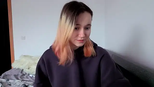 Snapshot of Ericha_Stone chatting on 29, 5, 2026 Ericha Stone online show from 29, 5, 2026