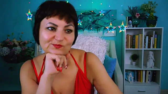 Snapshot of HelenBeler chatting on 11, 11, 2025 HelenBeler online show from 11, 11, 2025