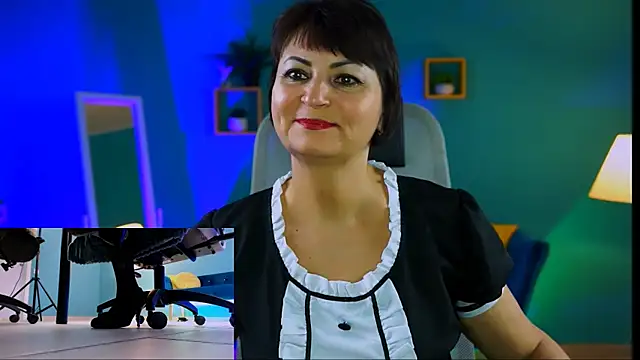 Snapshot of HelenBeler chatting on 30, 11, 2025 HelenBeler online show from 30, 11, 2025