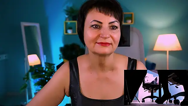 Snapshot of HelenBeler chatting on 22, 12, 2025 HelenBeler online show from 22, 12, 2025