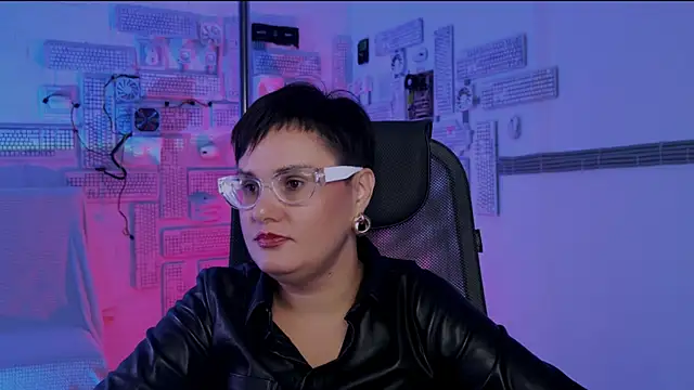 LauraDavidsons online show from 9, 11, 2025