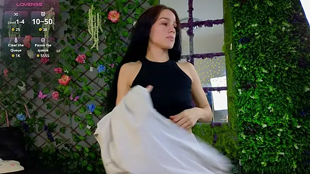 Snapshot of baby_nyco chatting on 13, 10, 2025 baby nyco online show from 13, 10, 2025