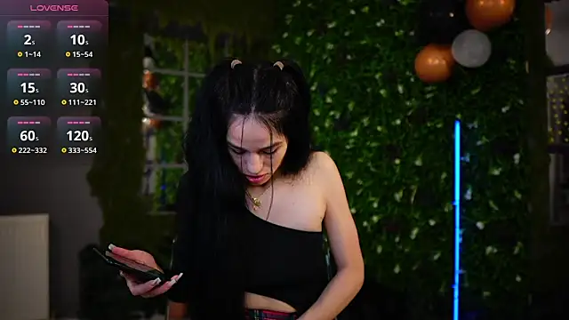 Snapshot of baby_nyco chatting on 28, 11, 2025 baby nyco online show from 28, 11, 2025