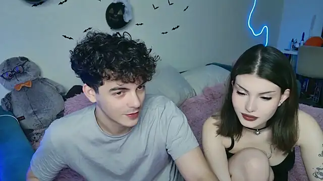 Alice18James online show from 17, 10, 2025