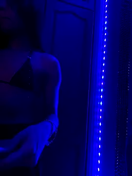 VeronicaSaenzx online show from 23, 11, 2025