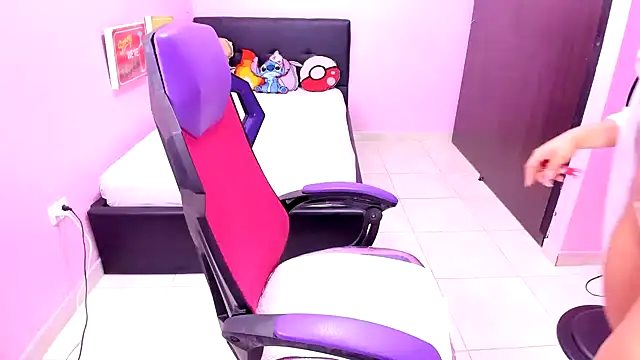 kitty doll squirt online show from 8, 10, 2025