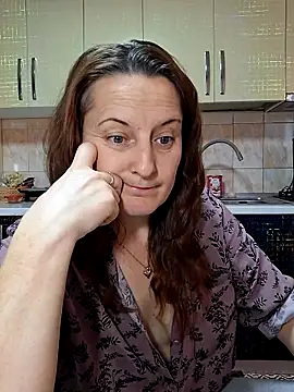 Fluturas2 online show from 28, 11, 2025