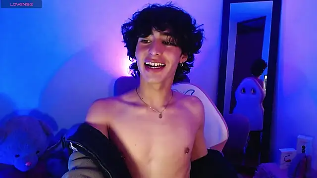 Snapshot of saanti_foxs chatting on 21, 9, 2025 saanti foxs online show from 21, 9, 2025