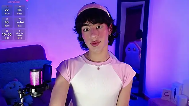 Snapshot of saanti_foxs chatting on 7, 10, 2025 saanti foxs online show from 7, 10, 2025