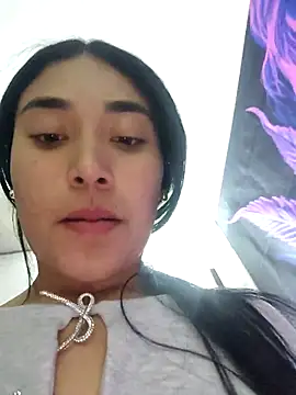 Snapshot of AmberGold- chatting on 15, 9, 2025 AmberGold- online show from 15, 9, 2025