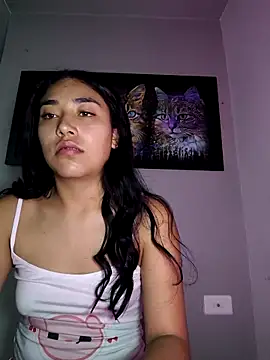 Snapshot of AmberGold- chatting on 17, 10, 2025 AmberGold- online show from 17, 10, 2025