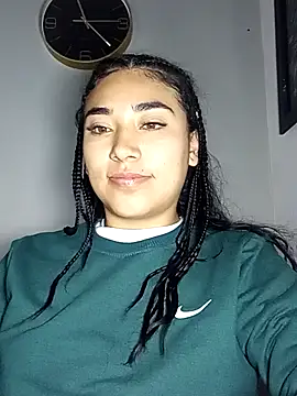 Snapshot of AmberGold- chatting on 24, 11, 2025 AmberGold- online show from 24, 11, 2025