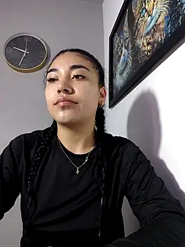 Snapshot of AmberGold- chatting on 25, 11, 2025 AmberGold- online show from 25, 11, 2025