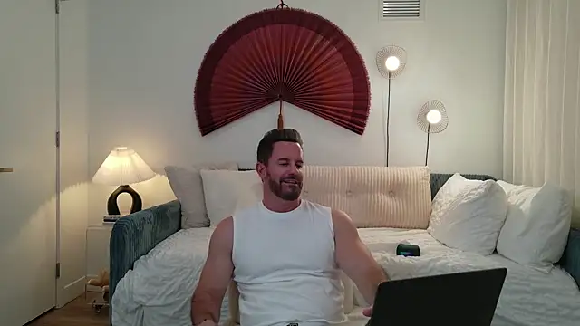 Snapshot of rickycreme chatting on 26, 9, 2025 rickycreme online show from 26, 9, 2025