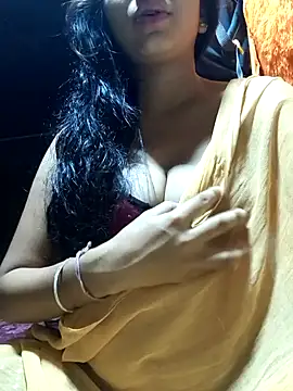 Snapshot of telugu_mounika chatting on 15, 9, 2025 telugu mounika online show from 15, 9, 2025