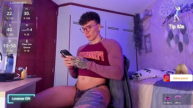 estebandi do online show from 28, 9, 2025