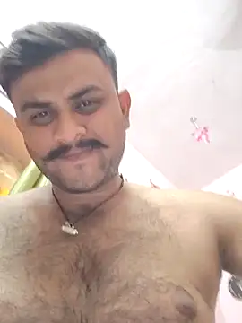 Snapshot of Frvgggghh chatting on 15, 11, 2025 Frvgggghh online show from 15, 11, 2025