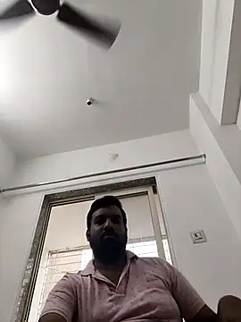 Snapshot of vinay_smalldick chatting on 29, 6, 2026 vinay smalldick online show from 29, 6, 2026