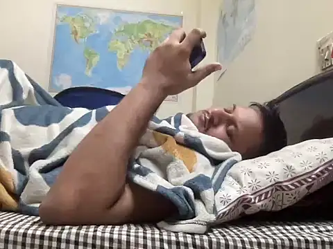 Snapshot of chiikuloveu chatting on 2, 10, 2025 chiikuloveu online show from 2, 10, 2025