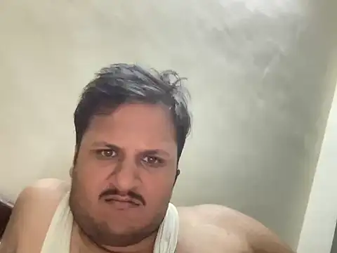 Snapshot of chiikuloveu chatting on 8, 11, 2025 chiikuloveu online show from 8, 11, 2025