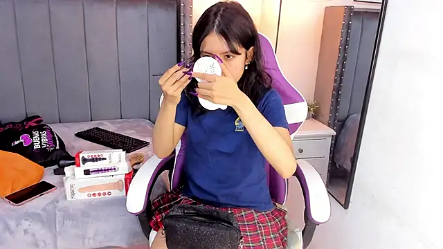 Miyu Komori online show from 8, 5, 2026