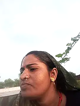 Snapshot of Hansini_Gowda chatting on 9, 9, 2025 Hansini Gowda online show from 9, 9, 2025