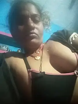 Snapshot of Hansini_Gowda chatting on 17, 10, 2025 Hansini Gowda online show from 17, 10, 2025