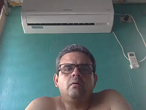 Katracho6969 online show from 4, 12, 2025