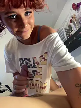 Snapshot of hotgirlkk1 chatting on 4, 7, 2026 hotgirlkk1 online show from 4, 7, 2026