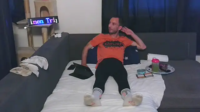 Snapshot of cum2camboys chatting on 22, 5, 2026 cum2camboys online show from 22, 5, 2026