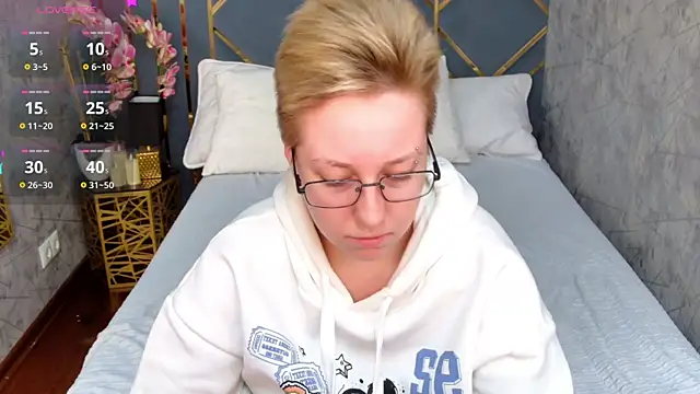 AlexandraGreen online show from 21, 10, 2025