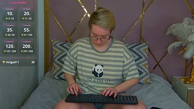 Snapshot of AlexandraGreen chatting on 26, 2, 2026 AlexandraGreen online show from 26, 2, 2026